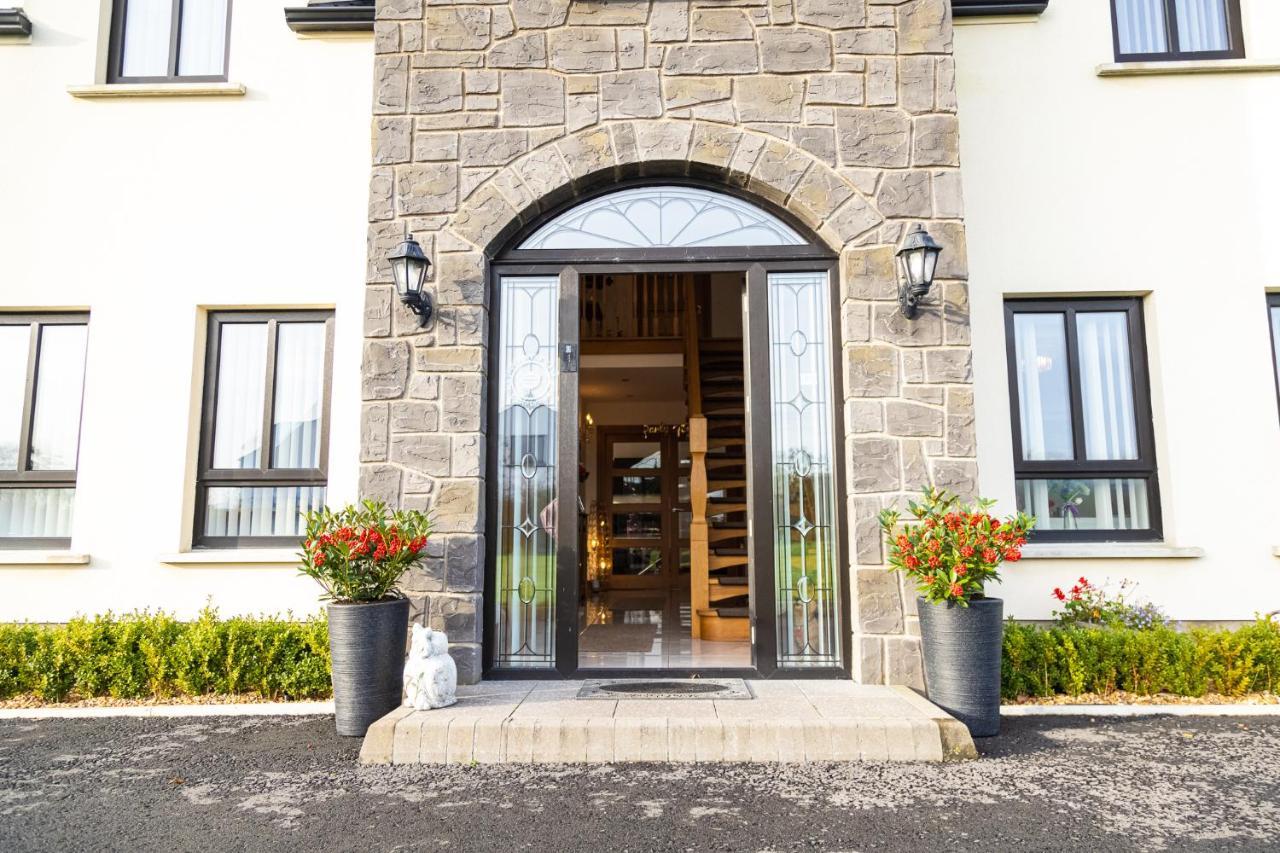 Boutique Country House Aldergrove Panzió Crumlin  Kültér fotó