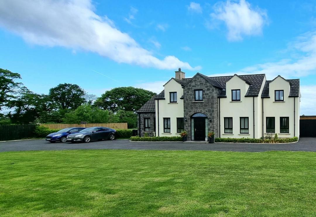 Boutique Country House Aldergrove Panzió Crumlin  Kültér fotó